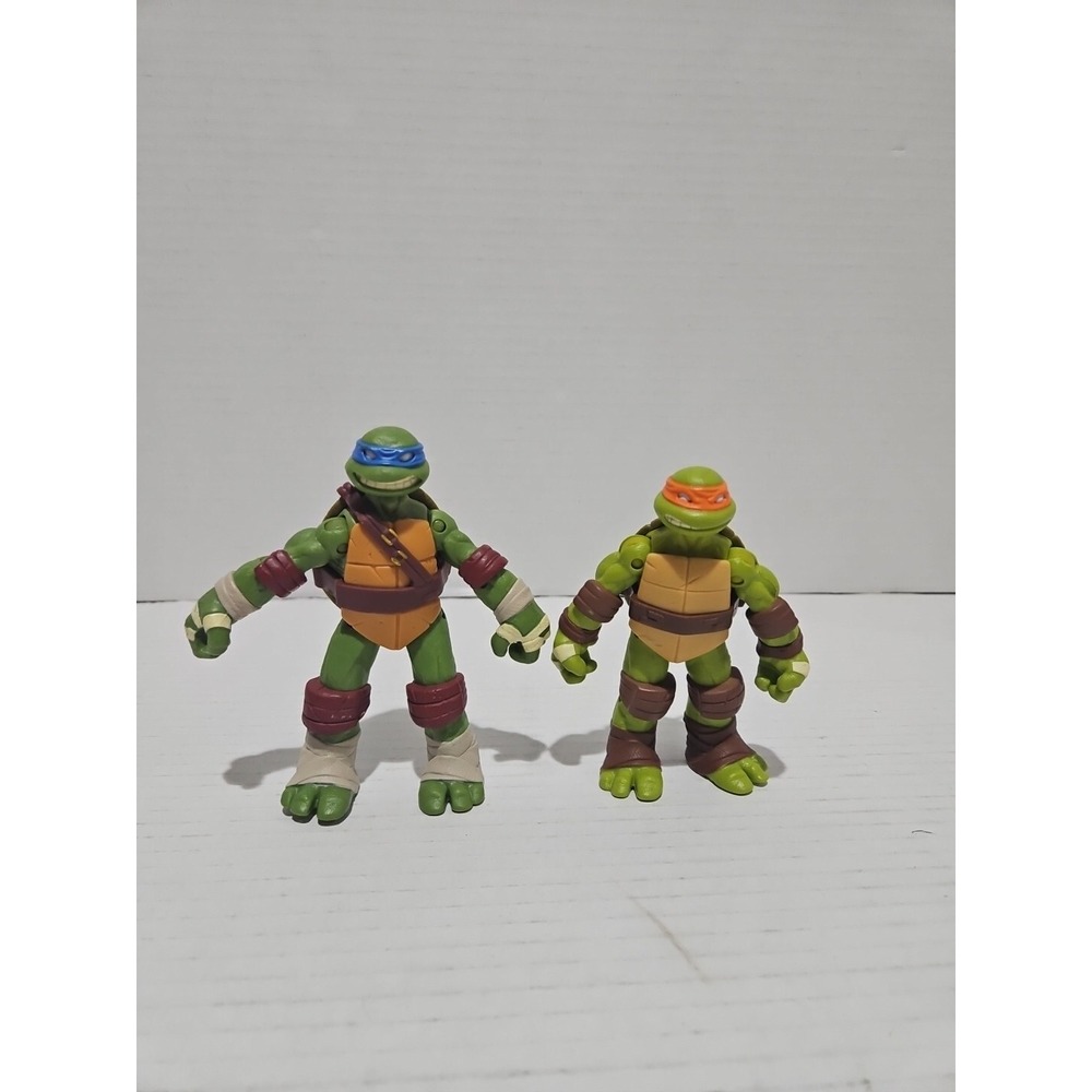 2 Teenage Mutant Ninja Turtles Leonardo &  Michaelangelo Action Figures 11" 2012